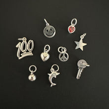 Load image into Gallery viewer, charm ball bracelet