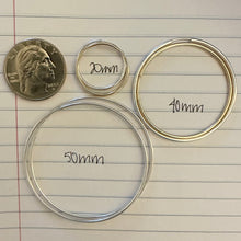 Load image into Gallery viewer, tiny mini heart hoops