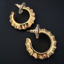 Load image into Gallery viewer, vintage gold tone hoop earrings

