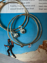 Load image into Gallery viewer, puffy heart hoops
