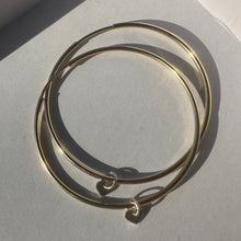 Load image into Gallery viewer, tiny mini heart hoops
