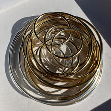 Load image into Gallery viewer, hoop earrings