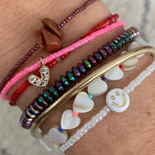 Load image into Gallery viewer, shell heart bead and multi colored seed bead stretchy bracelet