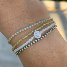 Load image into Gallery viewer, don&#39;t worry bracelet
