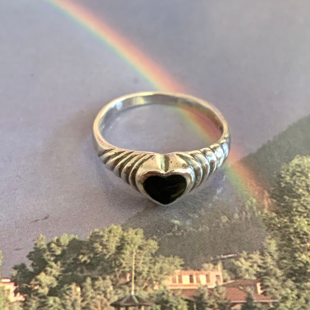 vintage sterling silver and black onyx heart ring